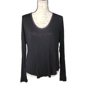 Express Women's Size XS Black Soft V-Neck Long Sleeve T-shirt